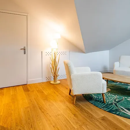 Solstice - Et Terroir Hotel