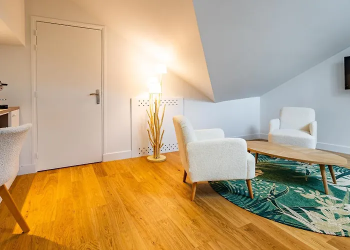 Solstice - Et Terroir Hotel